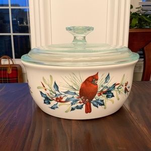 Lenox Winter Greetings Covered Casserole